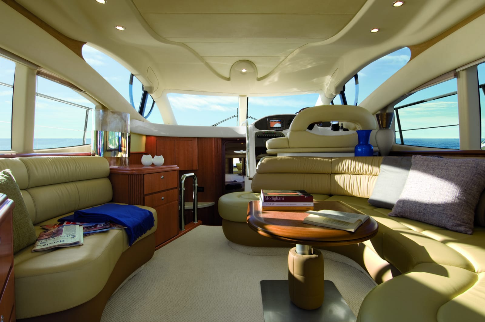 Azimut 4 (002)
