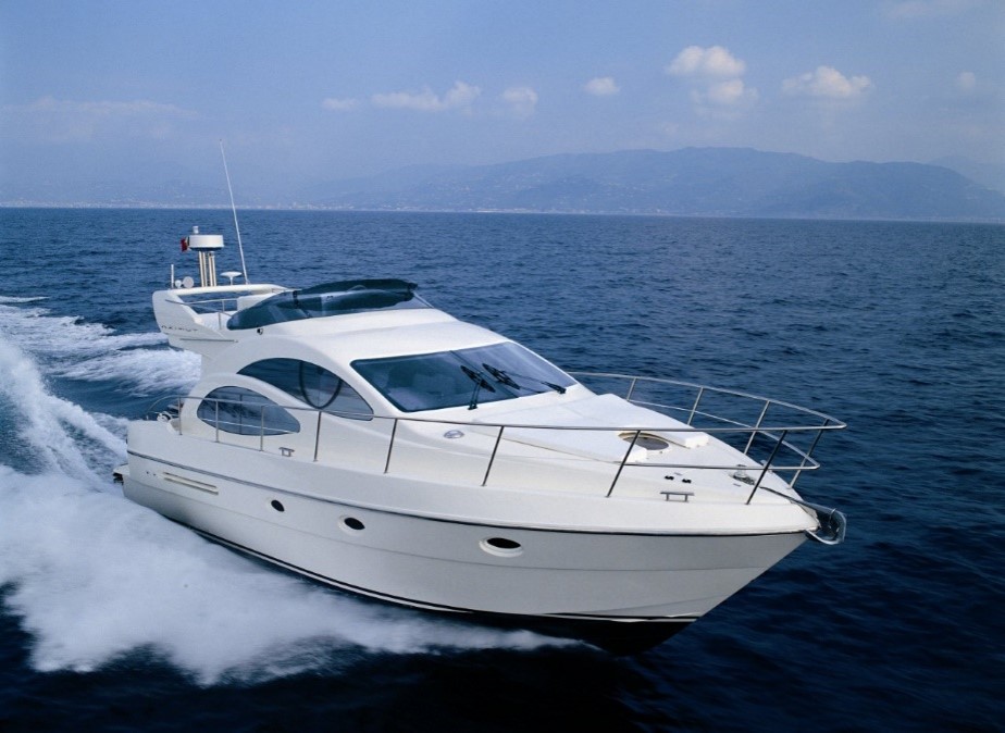 Azimut 7 (002)